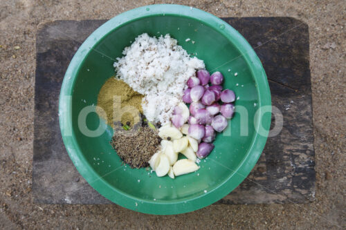 Zubereitung von Curry-Gerichten (Sri Lanka, PODIE) - lobOlmo Fair-Trade-Fotoarchiv